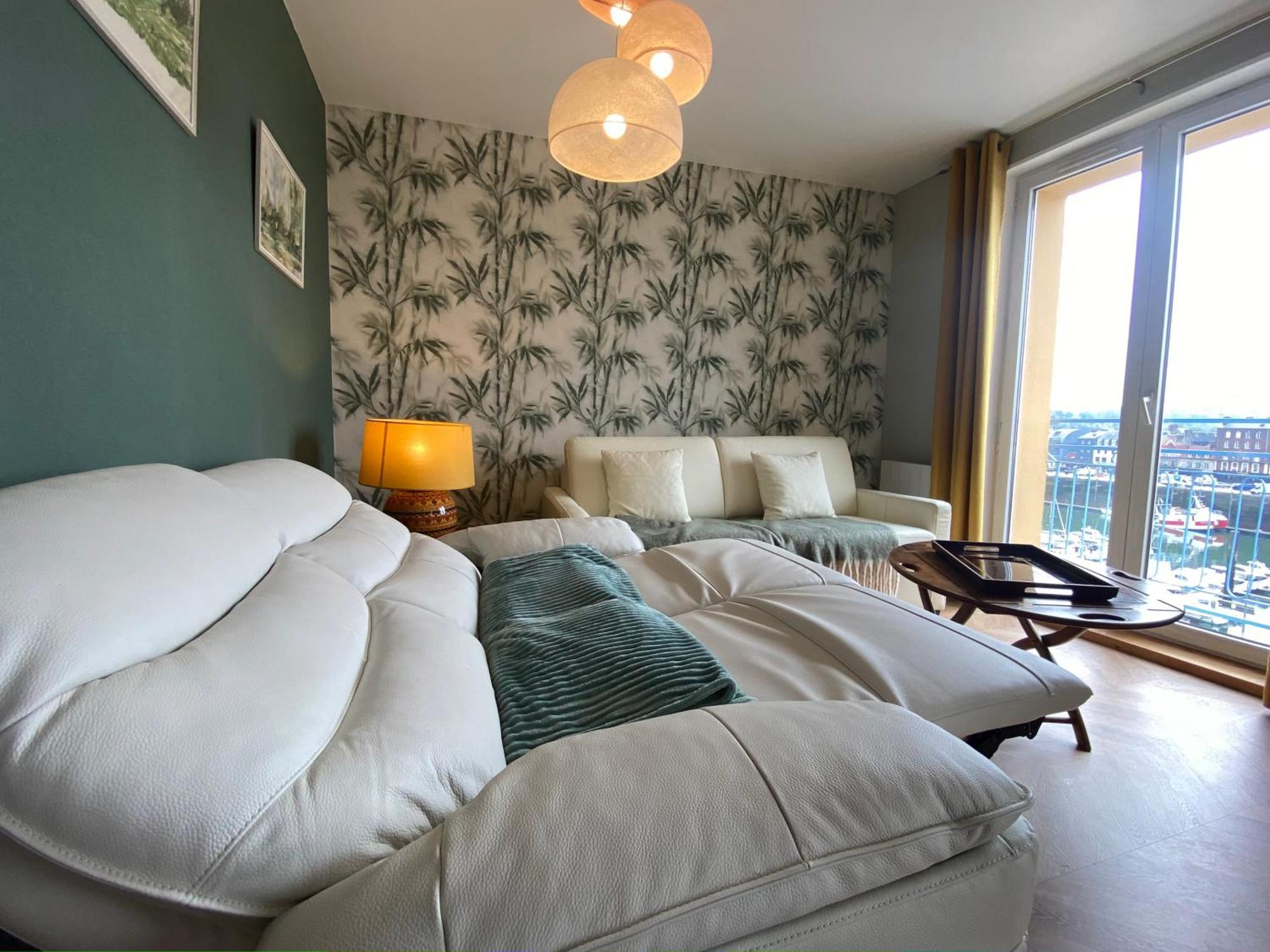 דייפ Etablissement 3 Etoiles Avec Ascenseur, 3 Appartements Lumineux Vue Port Avec Balcon, 200M De La Mer, Wifi Fibre, Tous Service Inclus מראה חיצוני תמונה