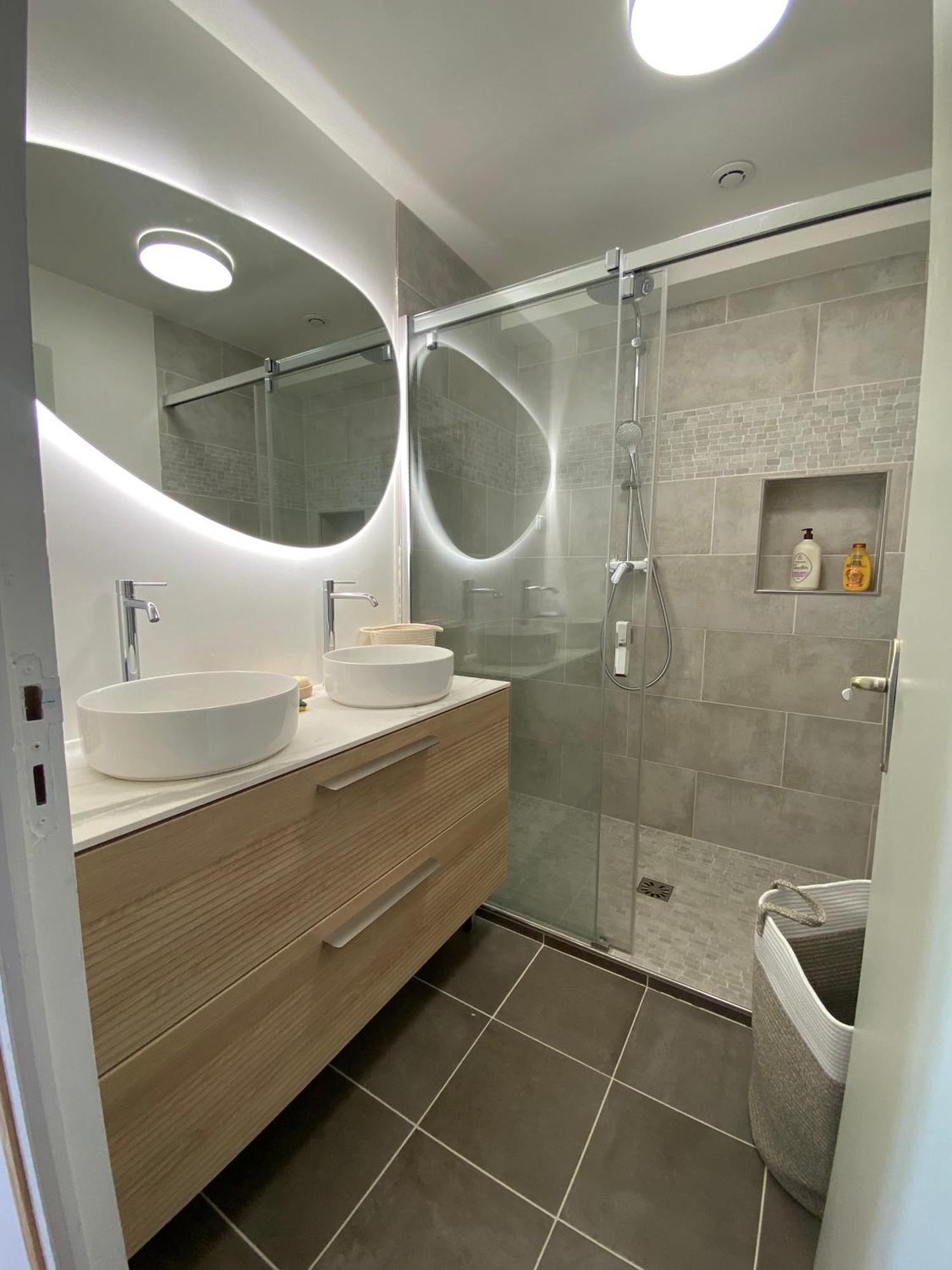 דייפ Etablissement 3 Etoiles Avec Ascenseur, 3 Appartements Lumineux Vue Port Avec Balcon, 200M De La Mer, Wifi Fibre, Tous Service Inclus מראה חיצוני תמונה