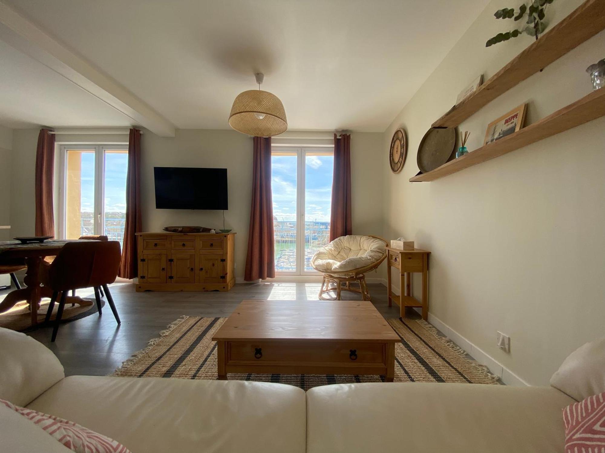 דייפ Etablissement 3 Etoiles Avec Ascenseur, 3 Appartements Lumineux Vue Port Avec Balcon, 200M De La Mer, Wifi Fibre, Tous Service Inclus מראה חיצוני תמונה