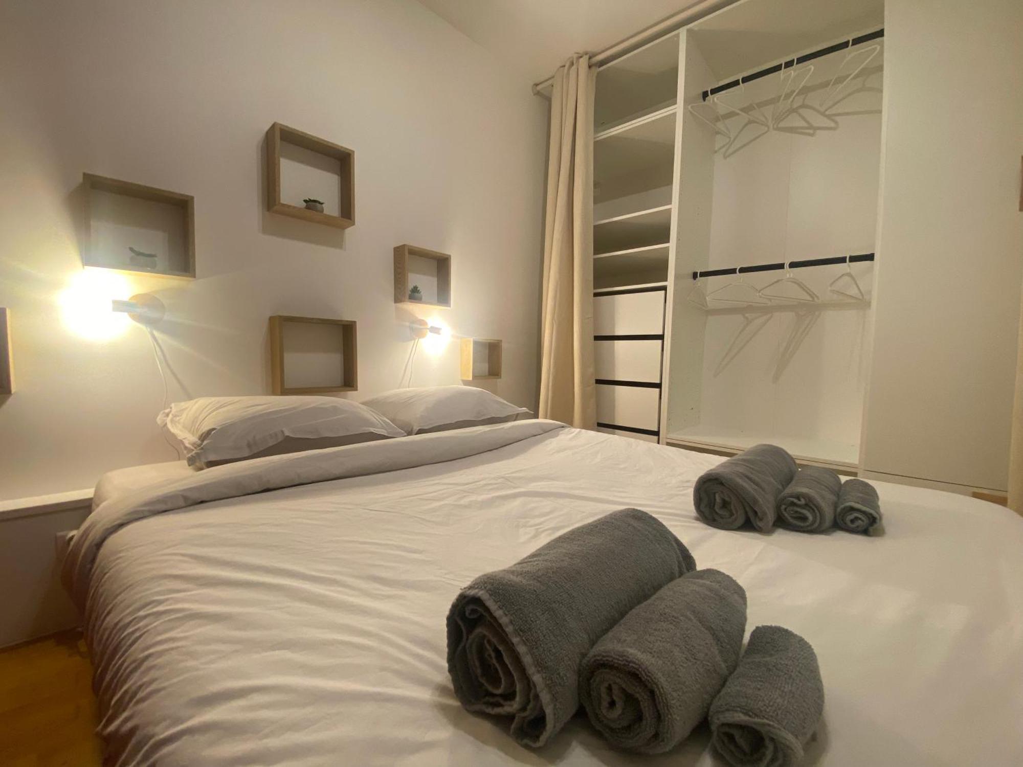 דייפ Etablissement 3 Etoiles Avec Ascenseur, 3 Appartements Lumineux Vue Port Avec Balcon, 200M De La Mer, Wifi Fibre, Tous Service Inclus מראה חיצוני תמונה