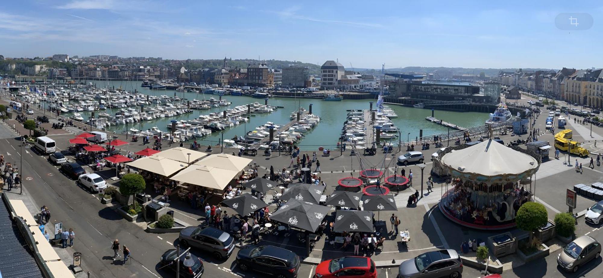 דייפ Etablissement 3 Etoiles Avec Ascenseur, 3 Appartements Lumineux Vue Port Avec Balcon, 200M De La Mer, Wifi Fibre, Tous Service Inclus מראה חיצוני תמונה