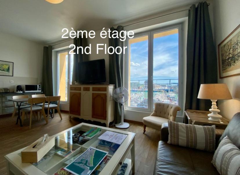 דייפ Etablissement 3 Etoiles Avec Ascenseur, 3 Appartements Lumineux Vue Port Avec Balcon, 200M De La Mer, Wifi Fibre, Tous Service Inclus מראה חיצוני תמונה