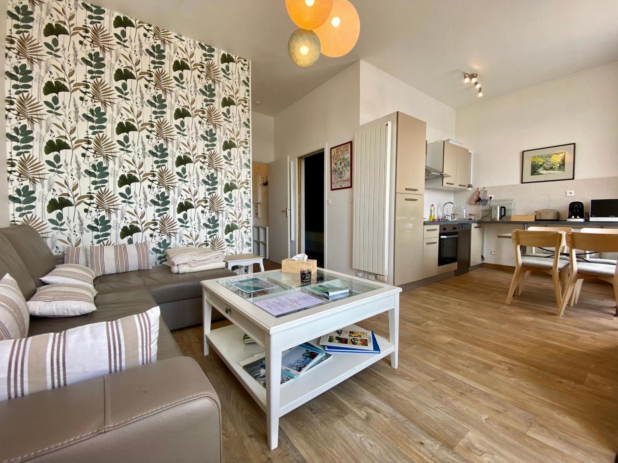 דייפ Etablissement 3 Etoiles Avec Ascenseur, 3 Appartements Lumineux Vue Port Avec Balcon, 200M De La Mer, Wifi Fibre, Tous Service Inclus מראה חיצוני תמונה